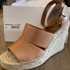 Treasure & Bond Sannibel Espadrille Platform Wedge Leather Sandal.